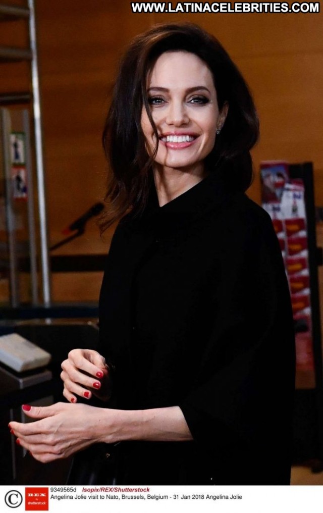 Angelina Jolie No Source Paparazzi Babe Beautiful Posing Hot Celebrity