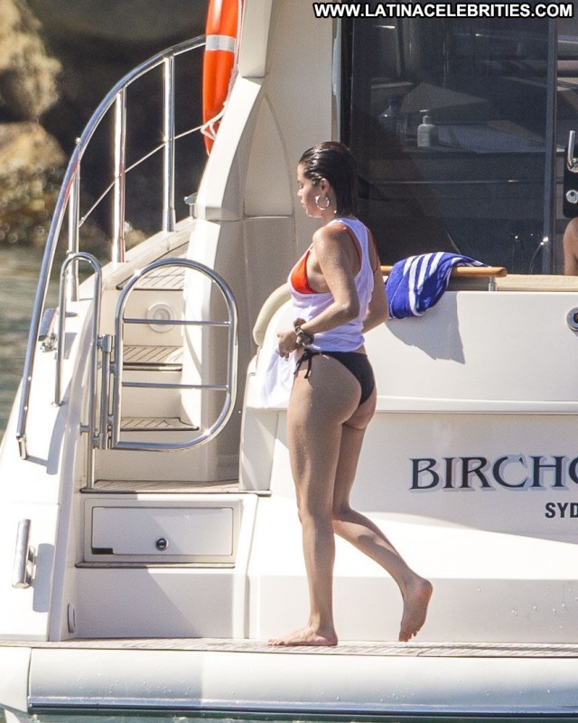 Selena Gomez No Source Sex Boat Natural Bikini Friends Ass Cellulite