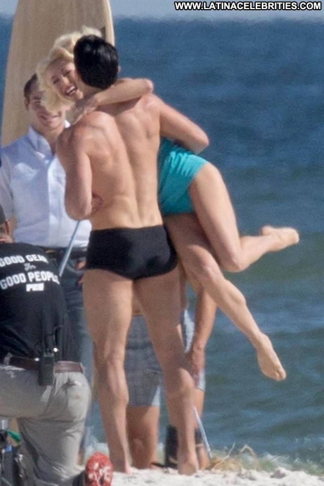 Julianne Hough No Source Singer Sex Celebrity Orange Beach Old Babe