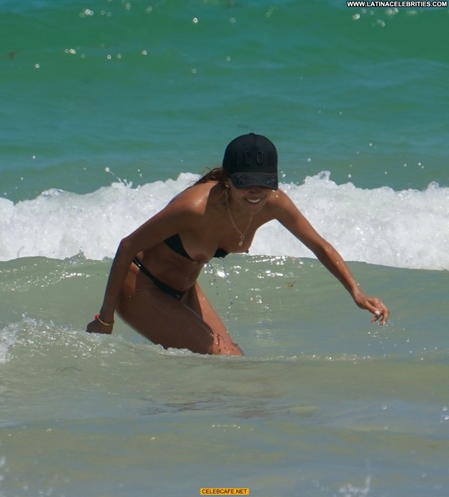 Patricia Contreras The Beach Babe Posing Hot Beautiful Beach Boob